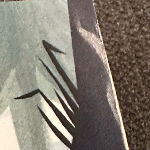 Hello Universe paperback book small crease in top right corner of front cover - Picture 4 of 4